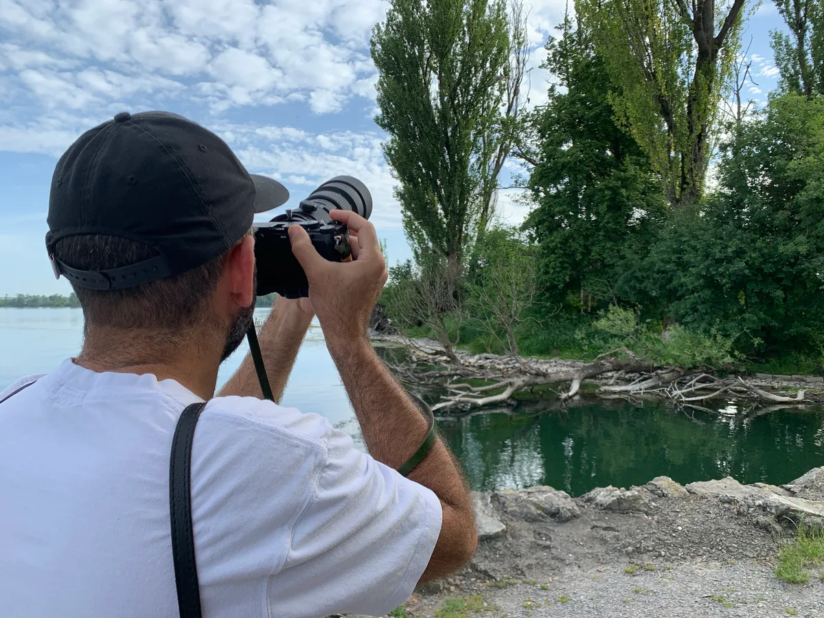 Ein Fotograf unterwegs.